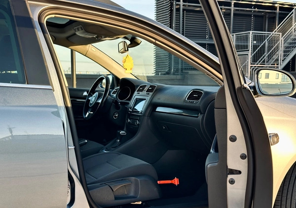 Volkswagen Golf cena 22990 przebieg: 239209, rok produkcji 2010 z Warszawa małe 191